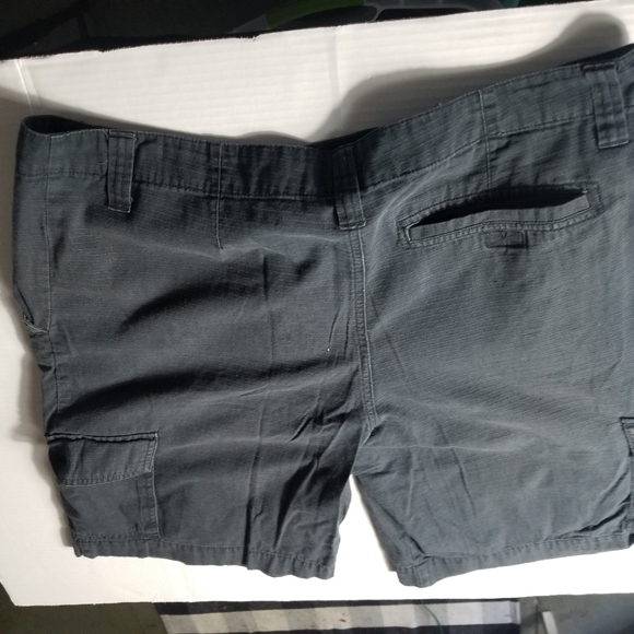 OPEN TRAILS MEN'S BLACK CARGO SHORTS SIZE 38 (READ FULL DESCRIPTION) - Picture 9 of 12